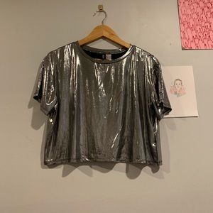 H&M holographic silver tee M
